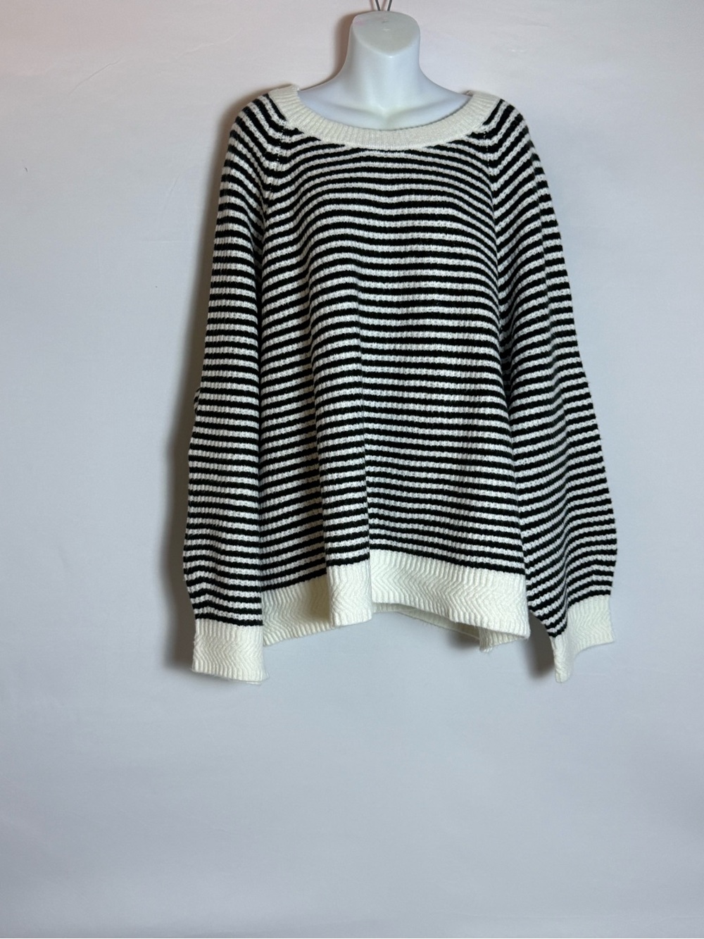 Universal Thread Black and White Striped Scoop Neck Sweater